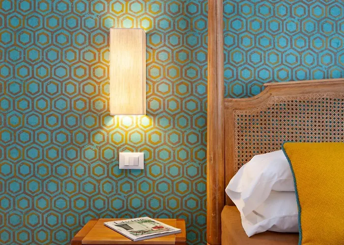 Gorgeous In The Center: Sorrento!